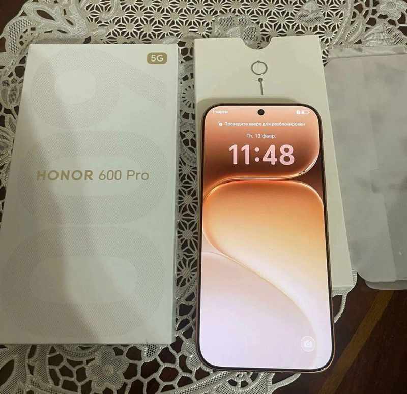  荣耀600 Pro全面解析：大R角窄边框设计背后的技术博弈与市场定位 手机评测