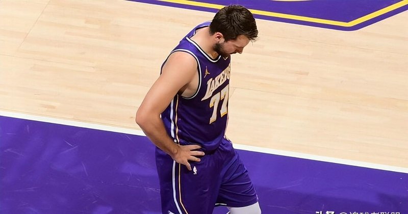 【技术犯规机制深度解析】东契奇16T触发禁赛:NBA经济惩罚体系与球员风险管理全揭秘 体育新闻