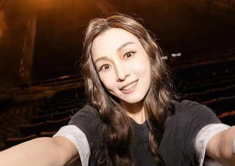  【人设运营复盘】从“哈佛才女”到“全网抵制”：范玮琪形象崩塌的技术性分析 娱乐新闻