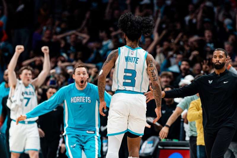  【技术解构】加时赛绝杀背后的数据密码：胜负手藏在细节里 体育新闻