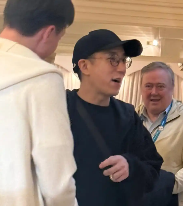  动作电影的商业符号学：成龙72岁生日的深层解码 娱乐新闻