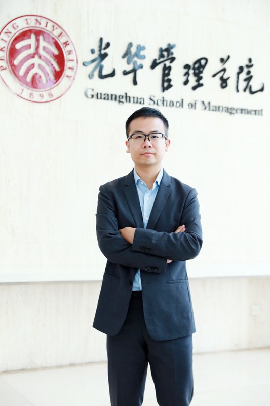  从数学奥赛到北大光华：吴肖腾如何用算法解码商业社会的隐形网络 教育招生 从数学奥赛到北大光华：吴肖腾如何用算法解码商业社会的隐形网络 教育招生